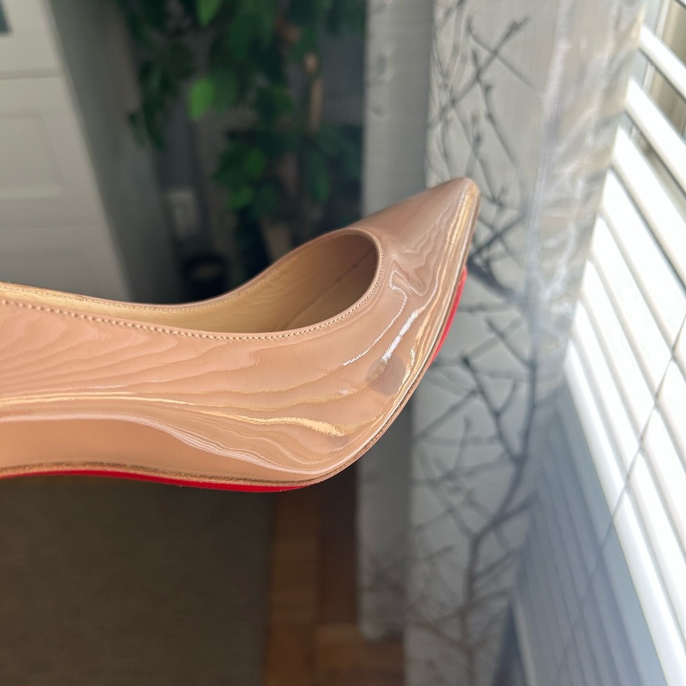 Christian Louboutin Nude Heels with Signature Red Sole size 39.5 SOLD!!! - Picture 7 of 10